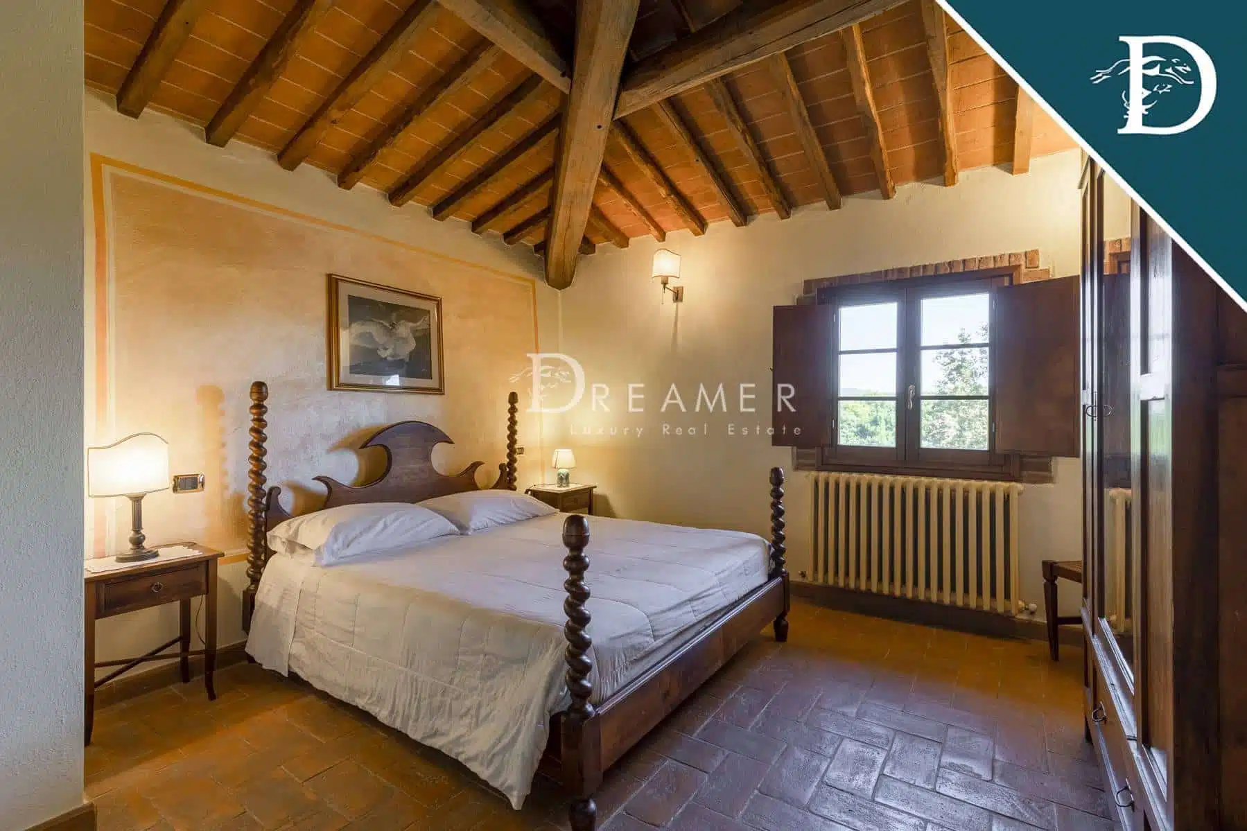 Historic Farmhouse with a Pool in Chianti-14_278290