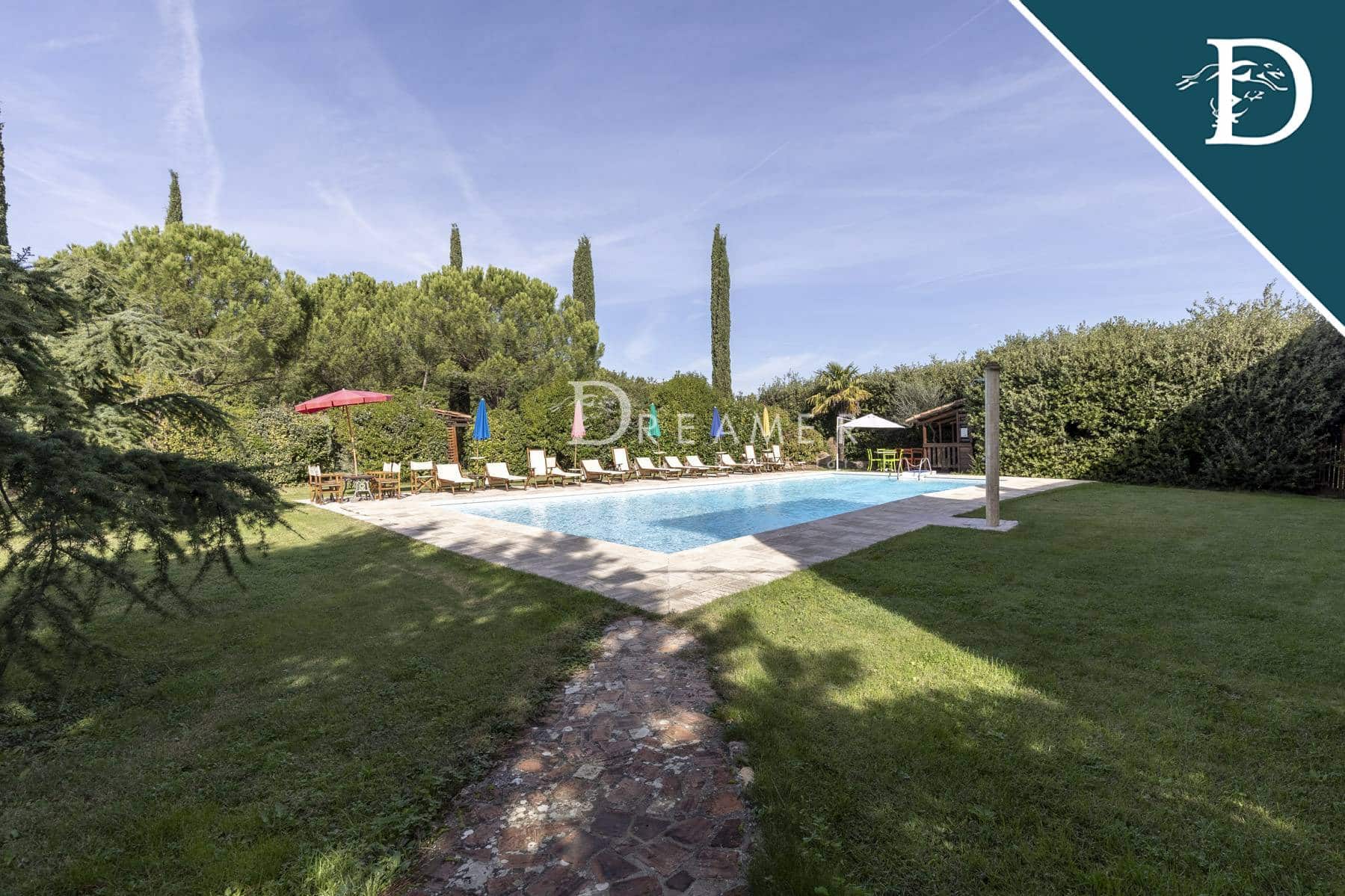 Historic Farmhouse with a Pool in Chianti-23_278299