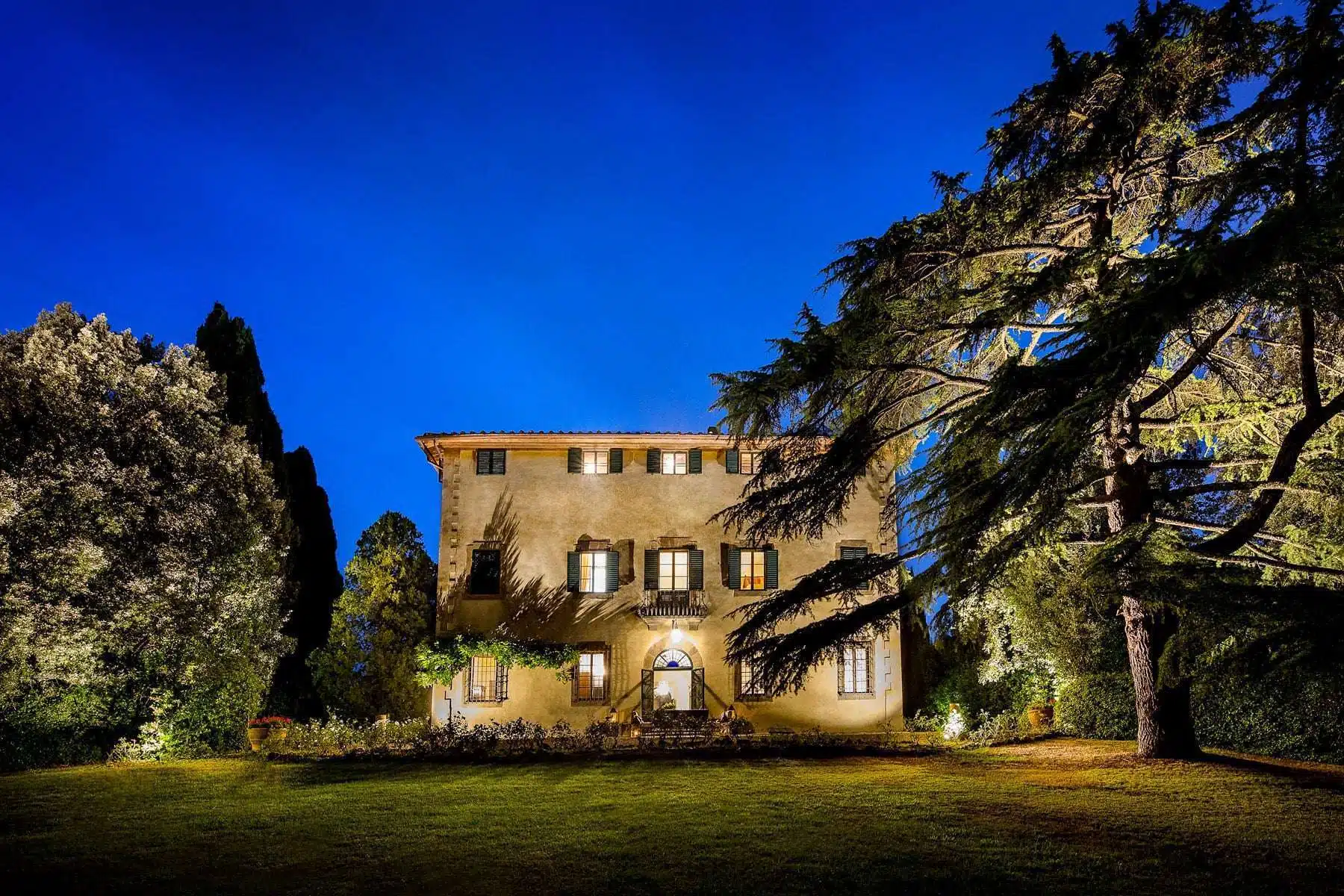 Villa Mezzomonte - Villa Mezzomonte con piscina