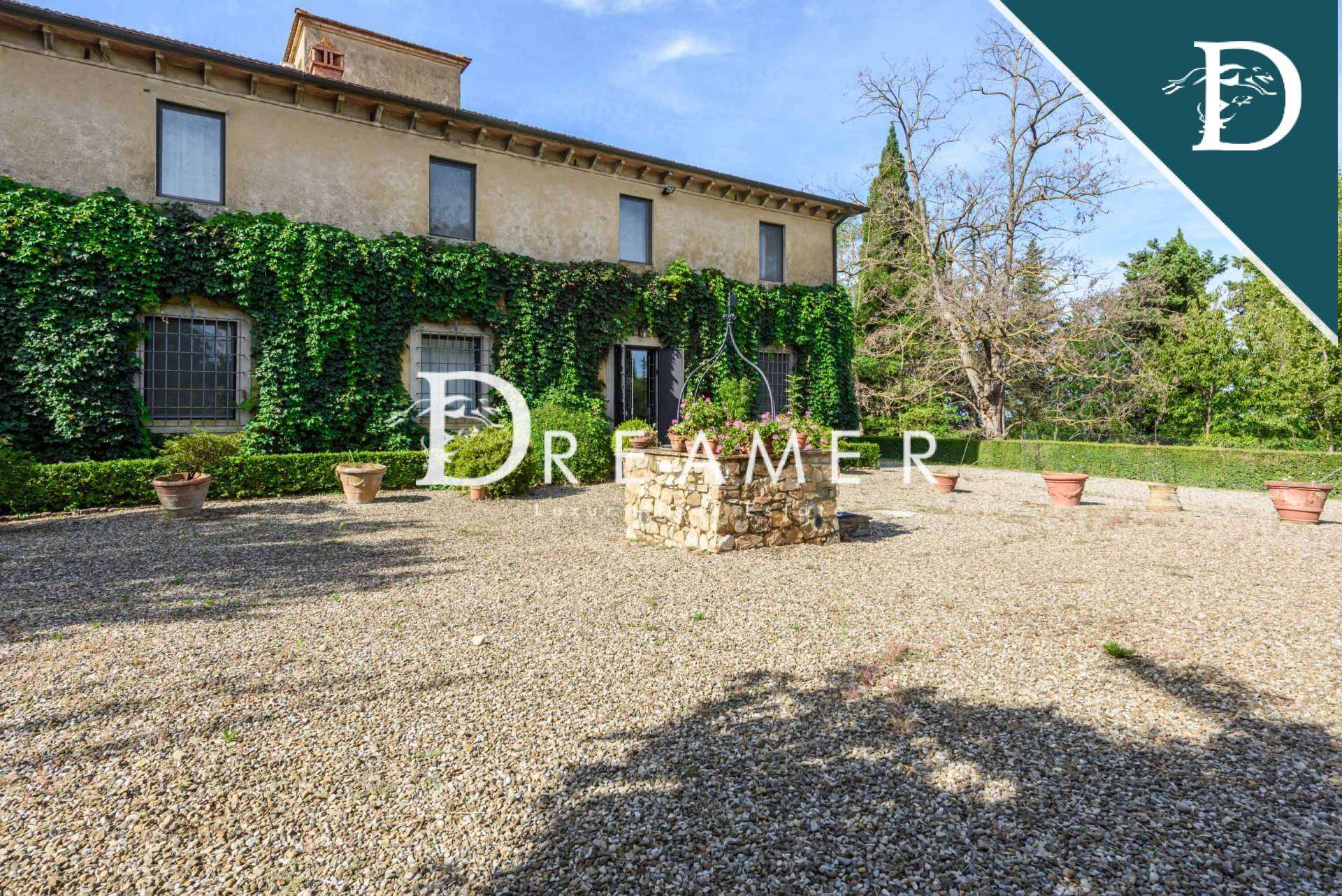 Historic Villa in Chianti Classico with Infinity Pool-42_263481