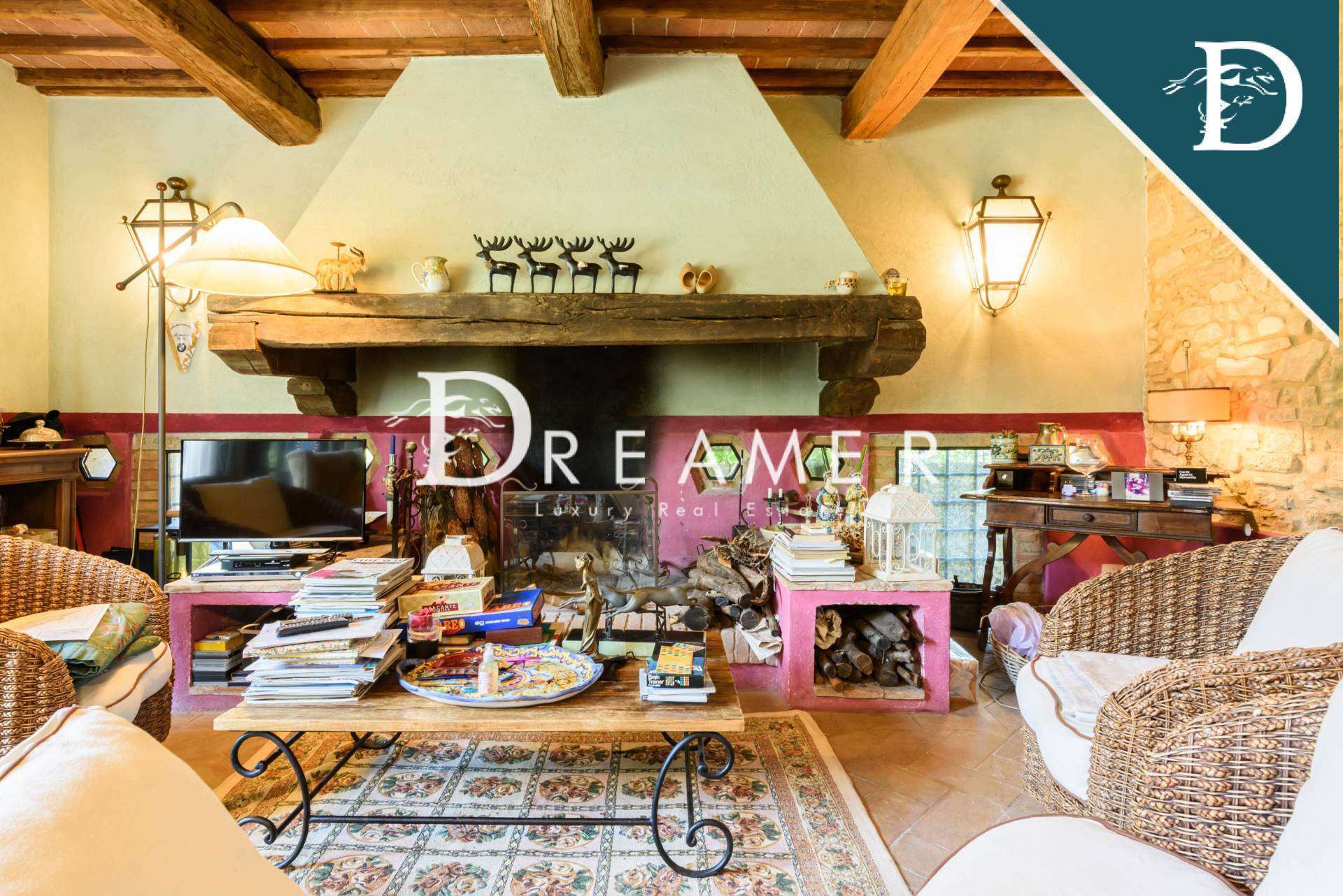 Historic Villa in Chianti Classico with Infinity Pool-11_263450