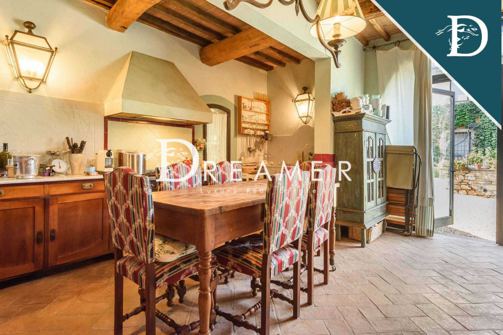 Historic Villa in Chianti Classico with Infinity Pool-14_263453