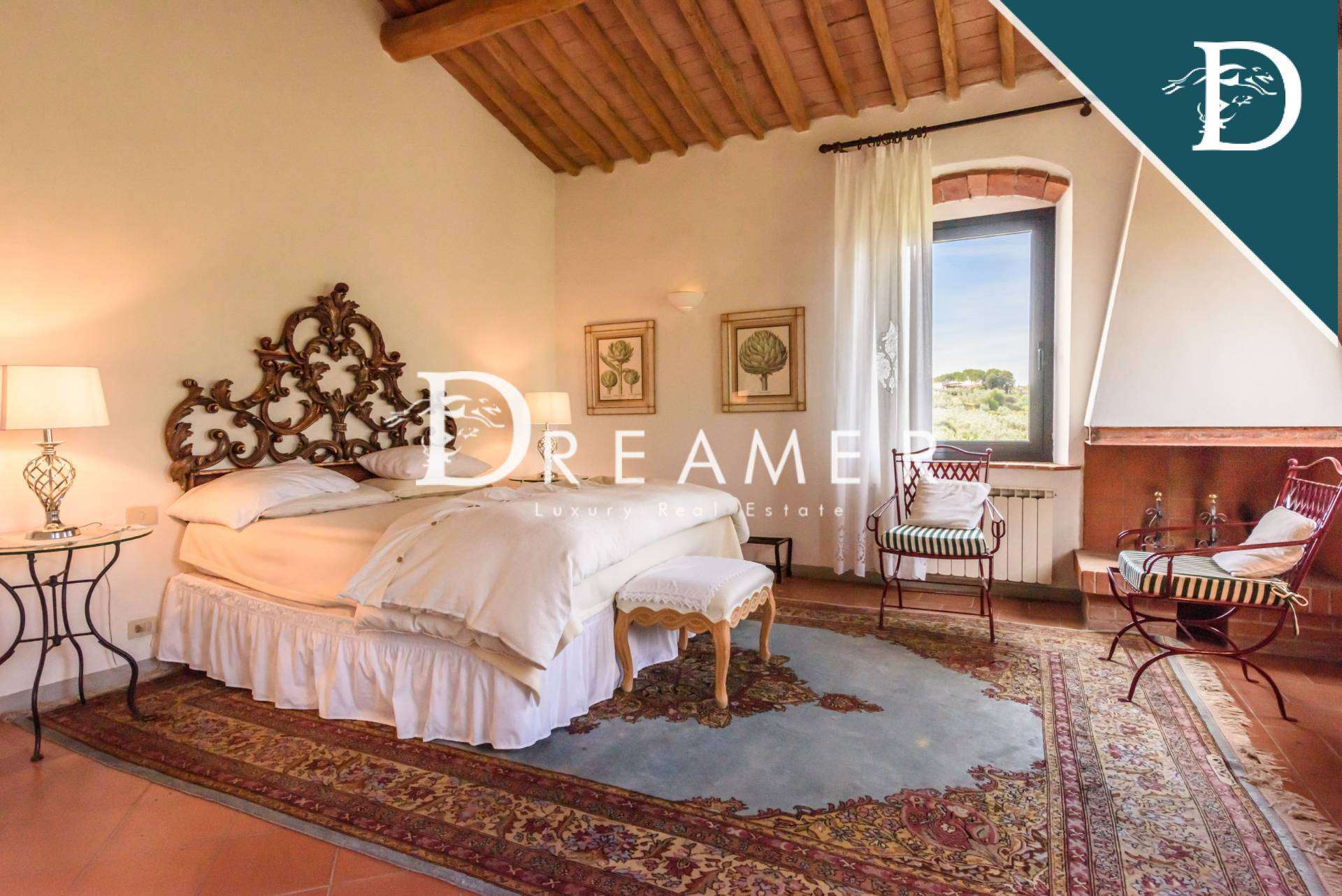 Historic Villa in Chianti Classico with Infinity Pool-26_263465