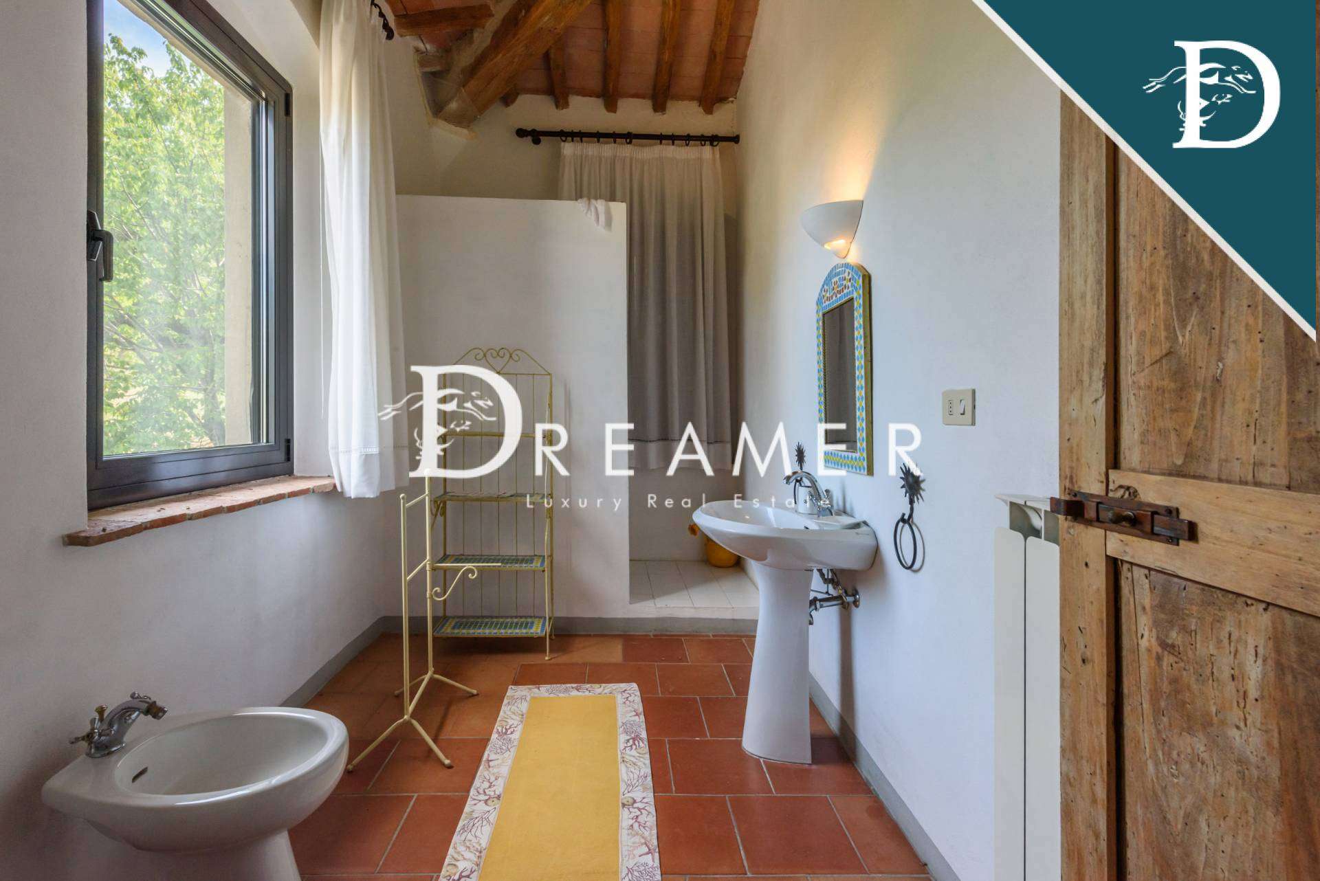 Historic Villa in Chianti Classico with Infinity Pool-33_263472