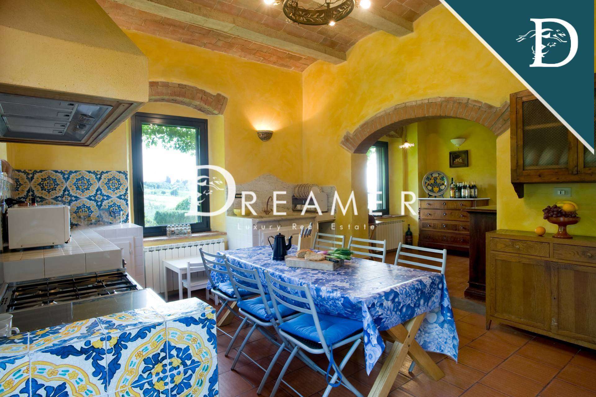 Historic Villa in Chianti Classico with Infinity Pool-62_263501