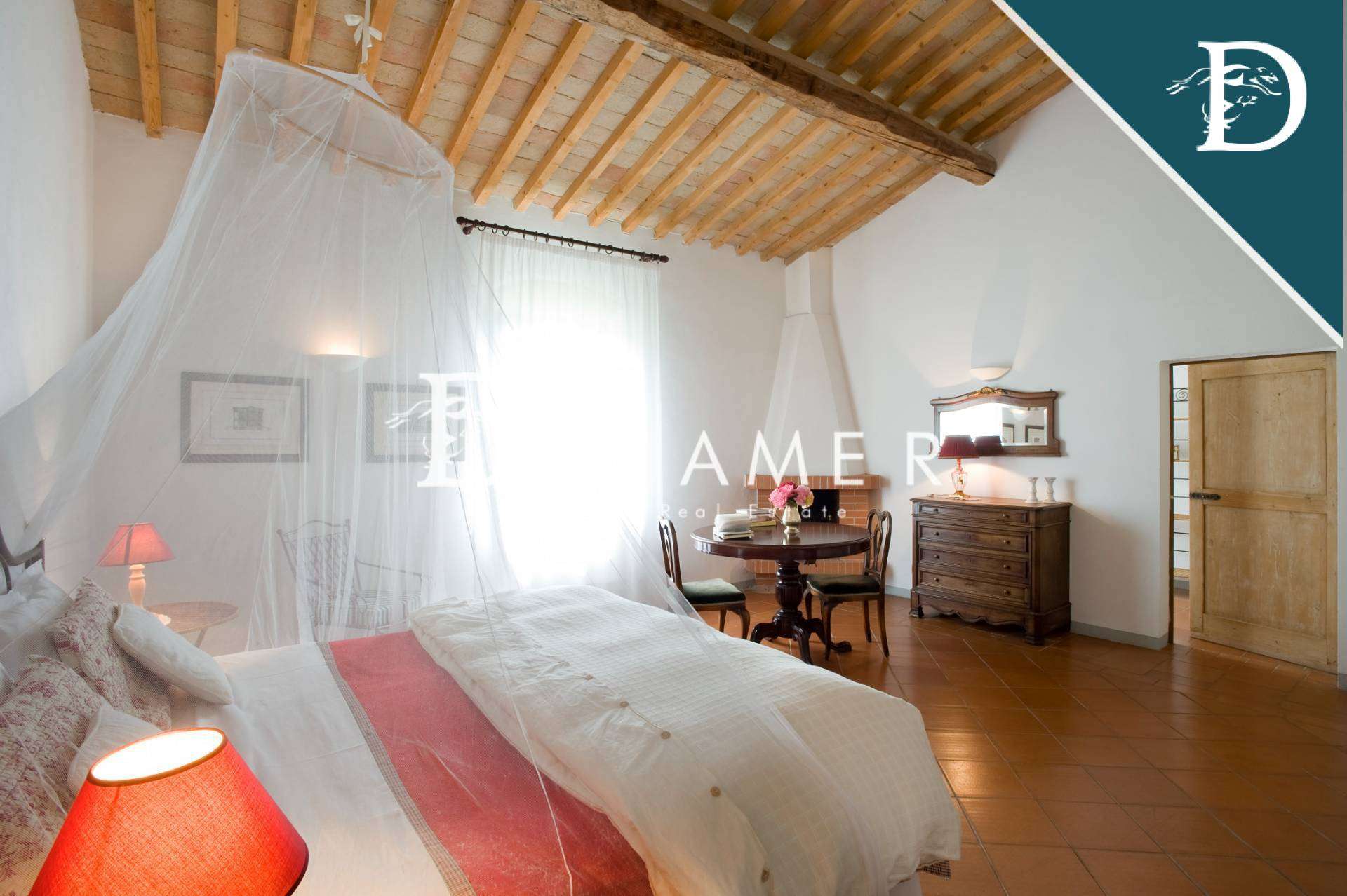 Historic Villa in Chianti Classico with Infinity Pool-64_263503