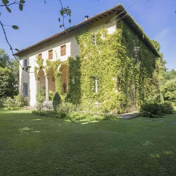 Historic Villa with Garden