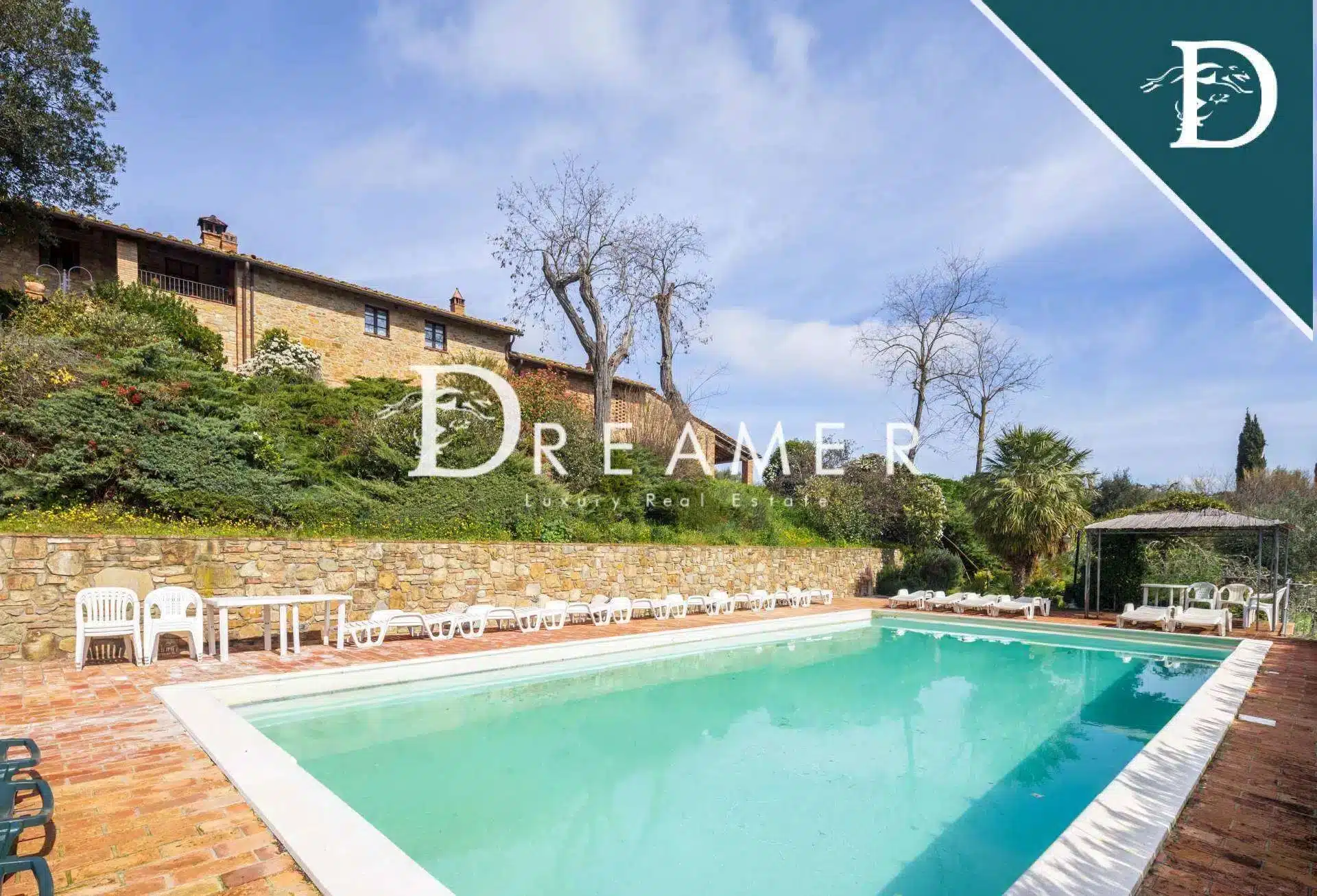 Tuscan Farmhouse with Pool in Montaione, Tuscany-35_262471