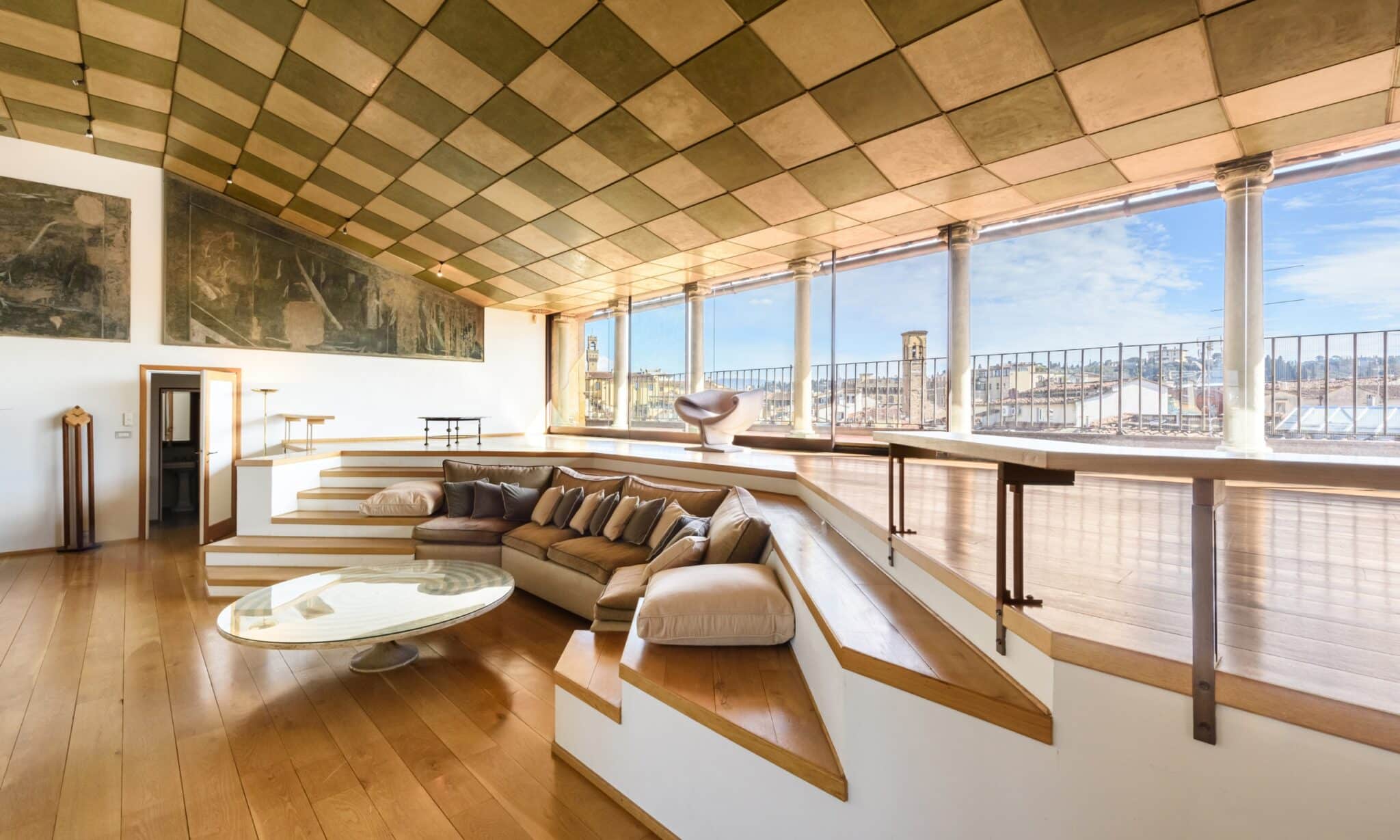 Penthouse with Terraces in the Historic Palace of Florence