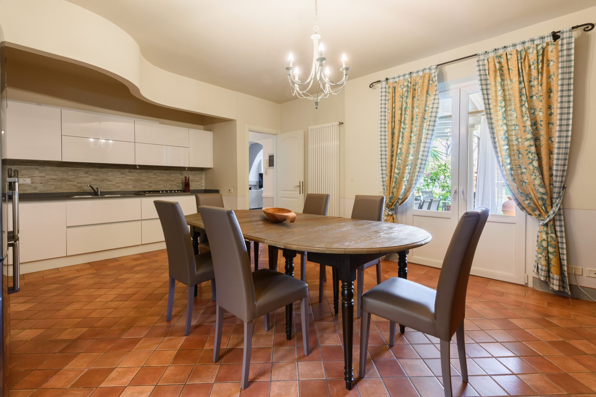 Charming Villa with Pool in Forte dei Marmi-14_490471