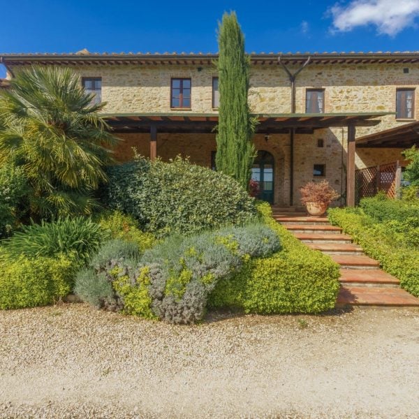farmhouse for sale siena