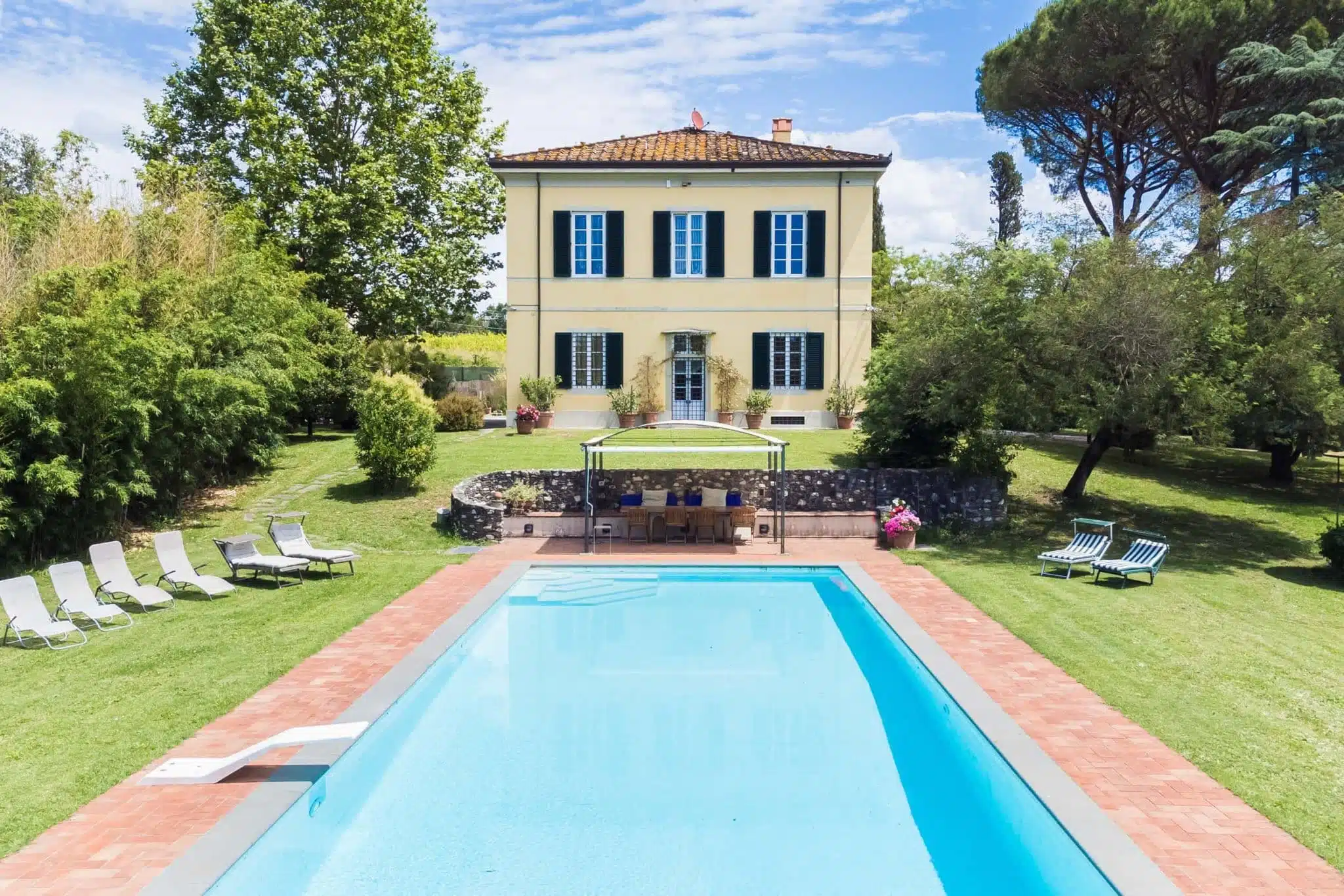 Elegant Villa with Swimming Pool in Lucca - villa con piscina