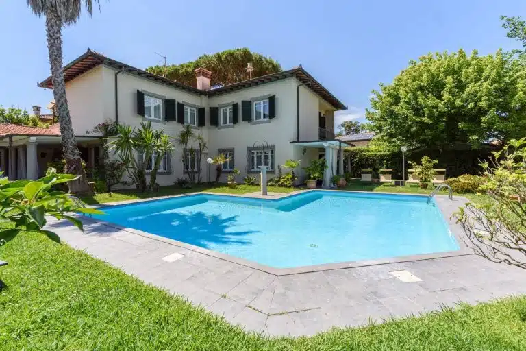 Luxury-Villa-for-sale-Forte-dei-Marmi-9052