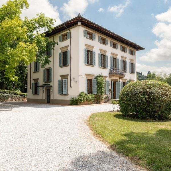 villa for sale prato