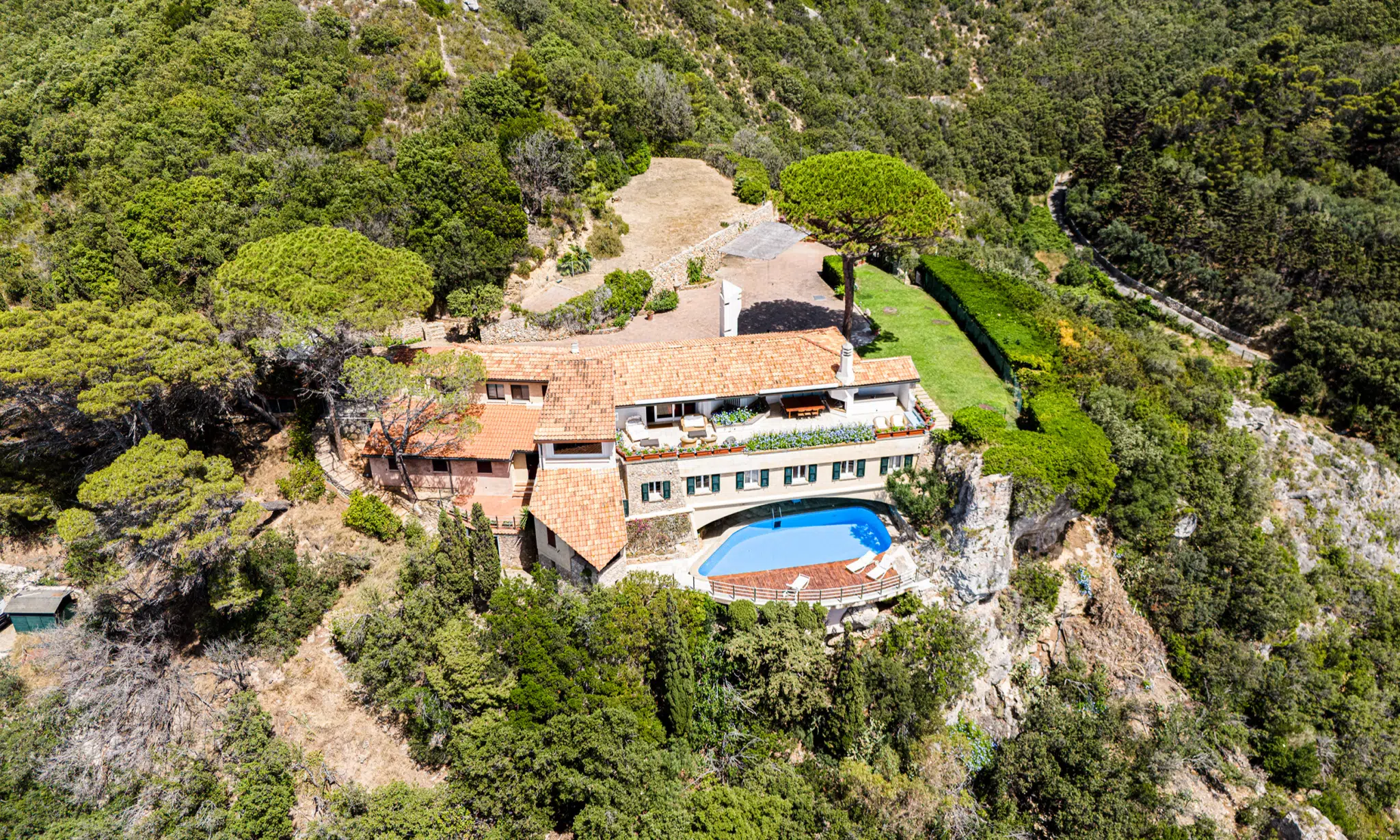 Cala Piccola splendida villa di lusso vista mare - Cala Piccola stunning luxury sea-view villa is for sale