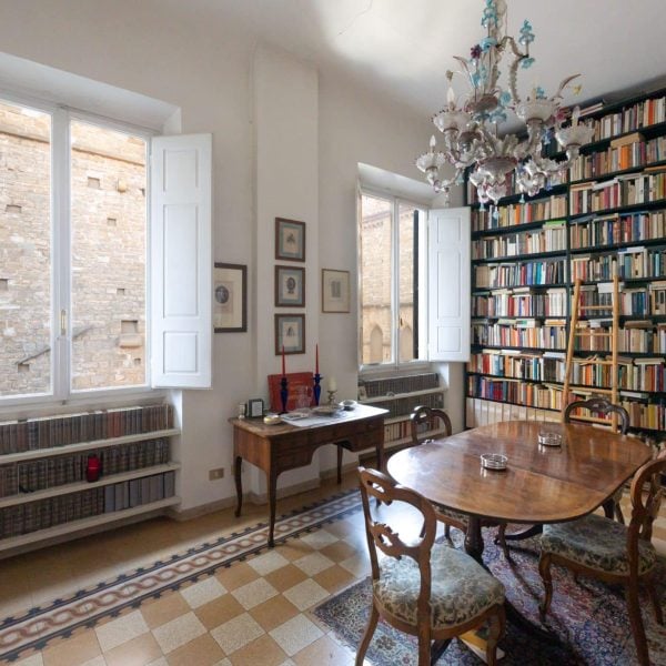 Bright Apartment Florence