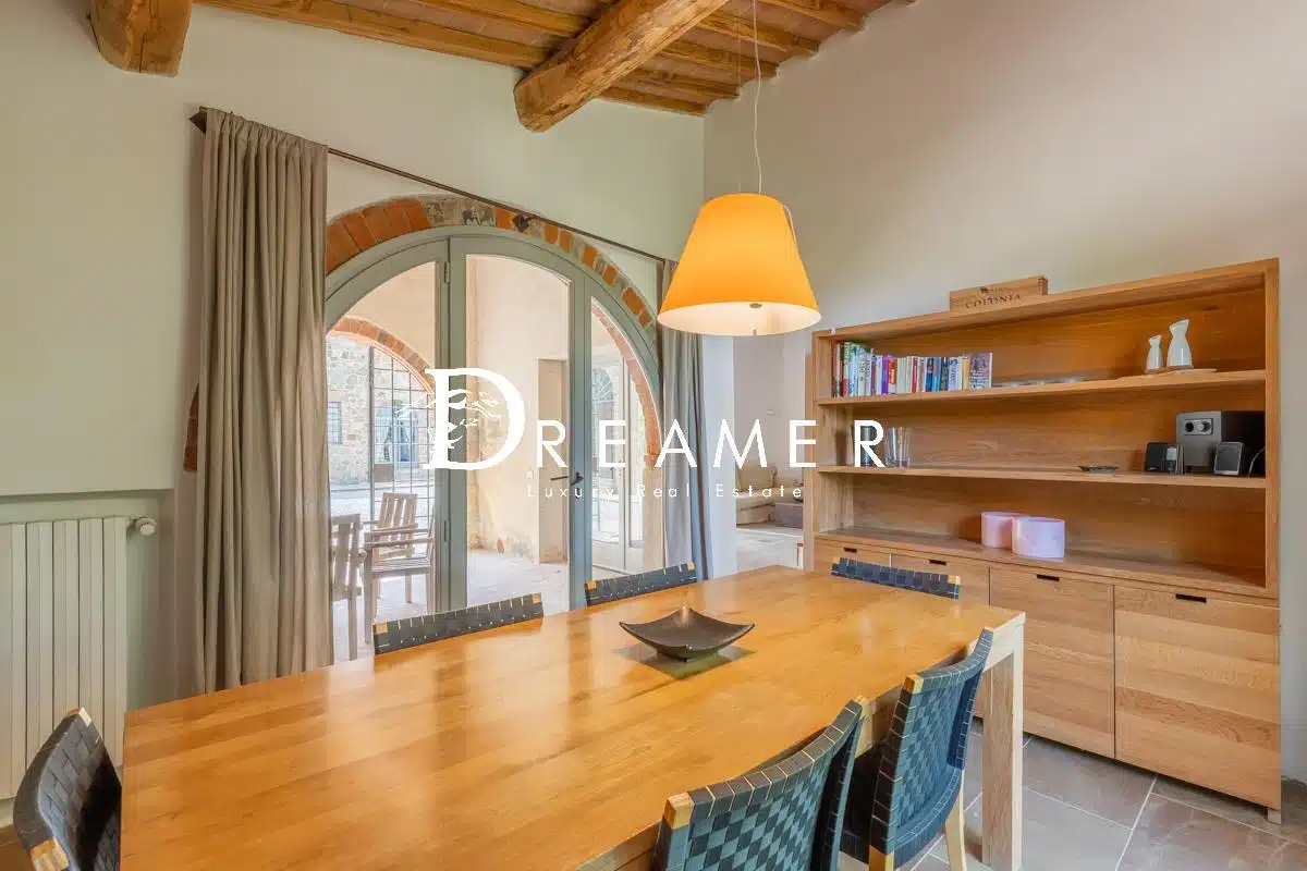 Stunning Villa with Pool Immersed in the Crete Senesi-31_326414