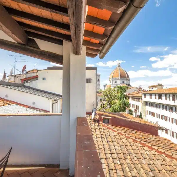 Duomo View Apartment with Terrace in Florence