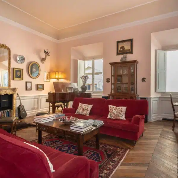 Charming Apartment in Florence for sale