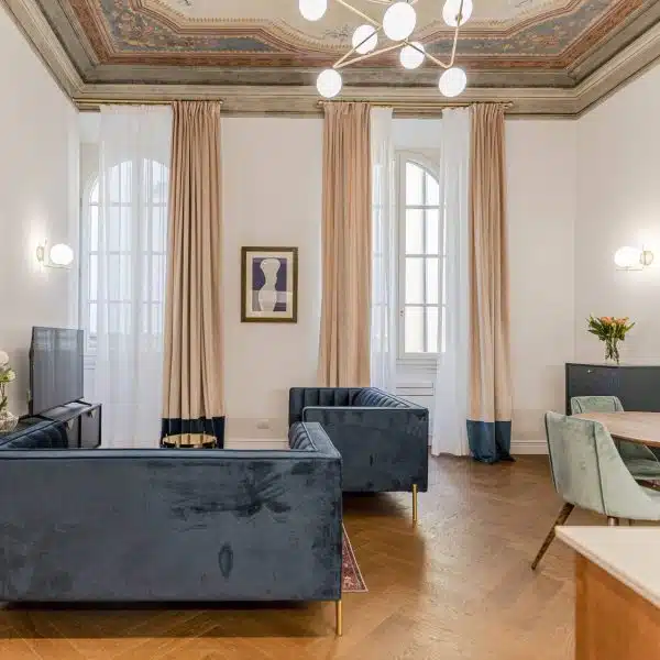 Elegant Apartment in Florence
