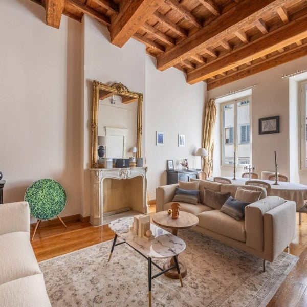 Prestigious Apartment in Florence Center