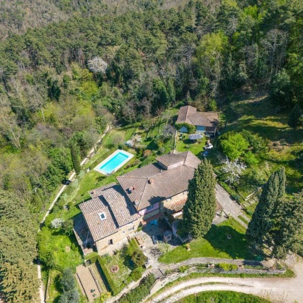 Elegant Villa with Pool in Chianti-0_249020