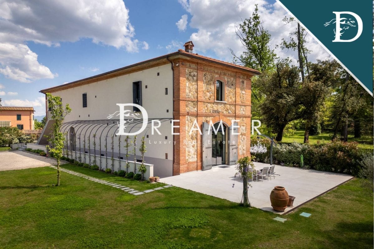 Stunning Modern Villa in Florence Countryside-1_248546