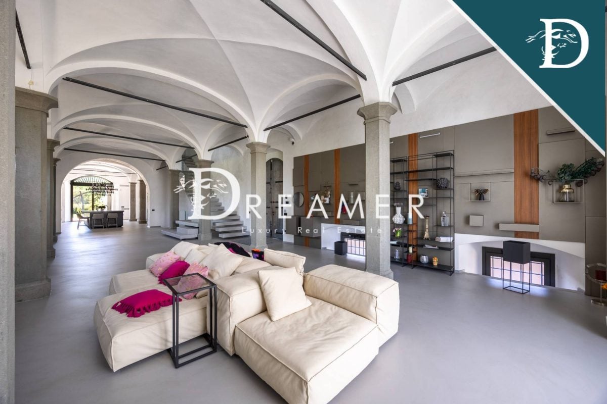 Stunning Modern Villa in Florence Countryside-10_248556
