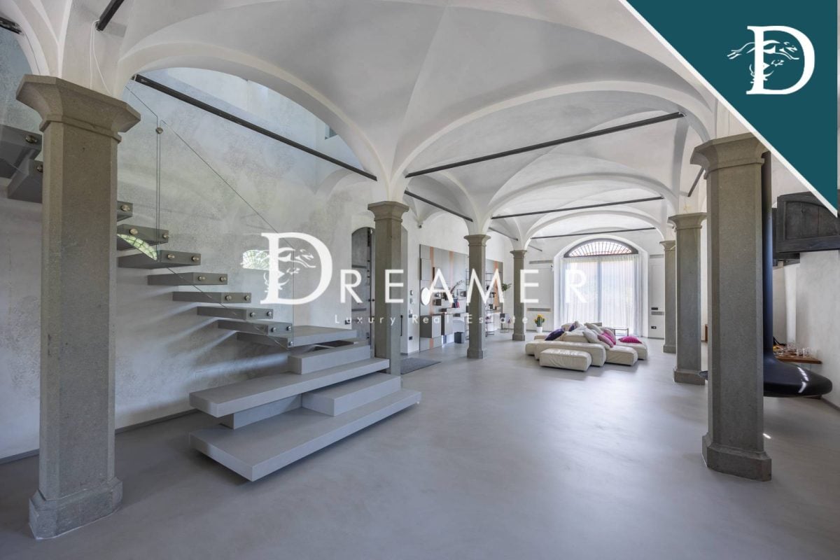 Stunning Modern Villa in Florence Countryside-0_248550