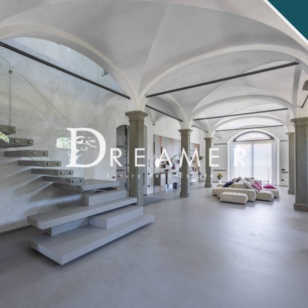 Stunning Modern Villa in Florence Countryside-0_248550