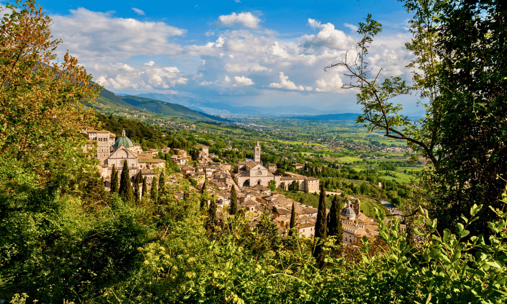 Umbria Italy Dolce Vita Luxury Lifestyle