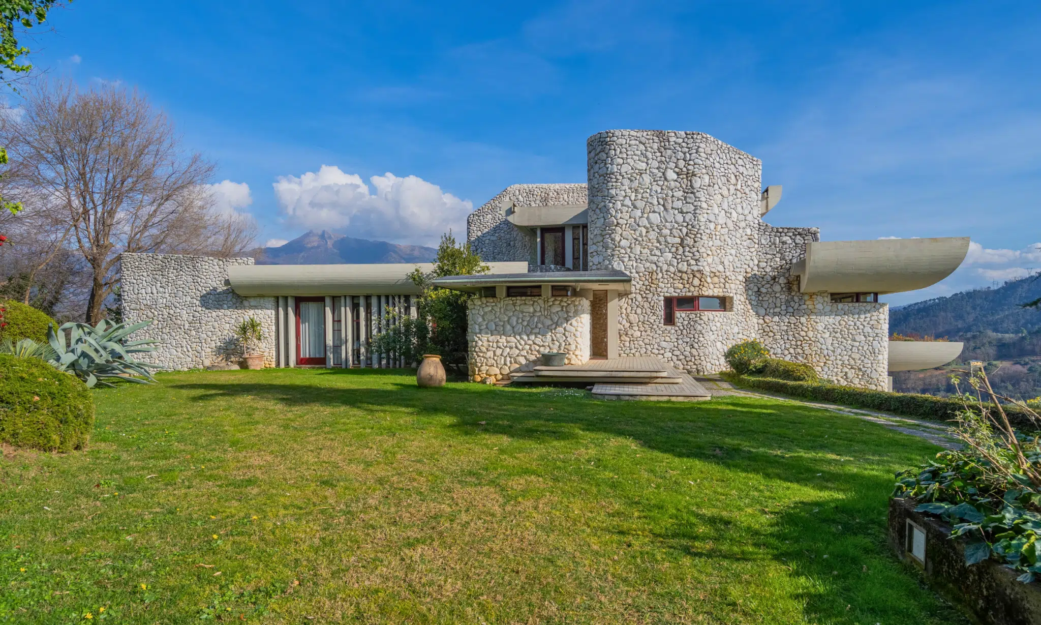 villa di design sul mare toscana