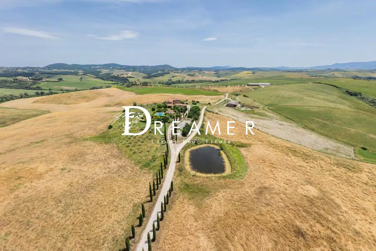 Stunning Villa with Pool Immersed in the Crete Senesi-4_326472