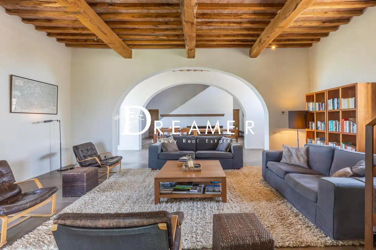 Stunning Villa with Pool Immersed in the Crete Senesi-5_326390