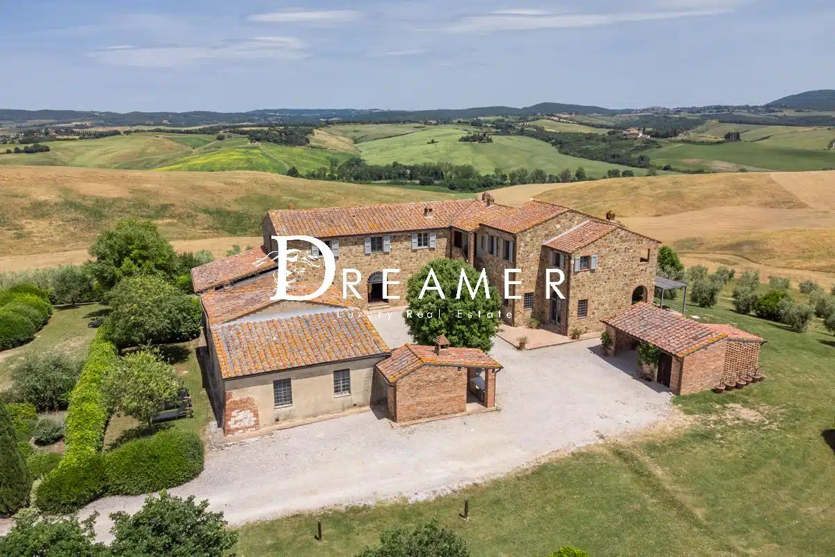 Stunning Villa with Pool Immersed in the Crete Senesi-8_326478