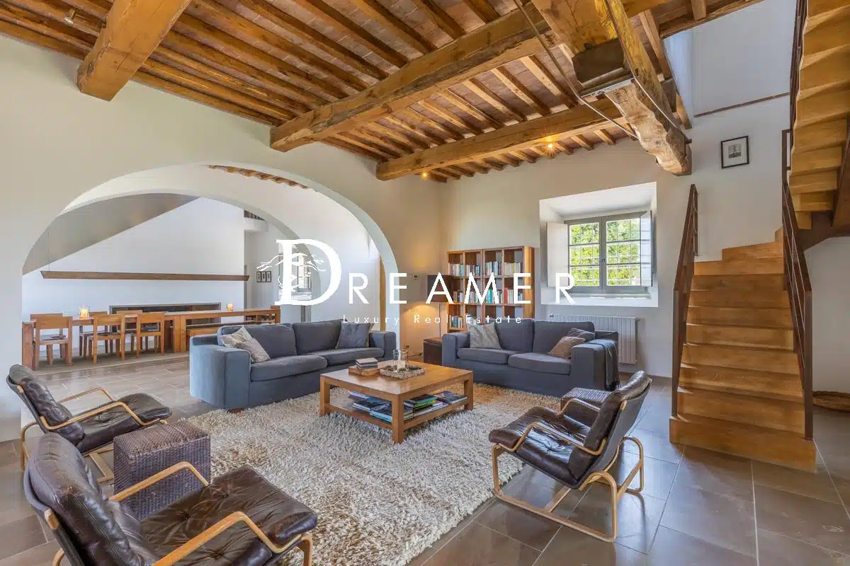 Stunning Villa with Pool Immersed in the Crete Senesi-15_326394