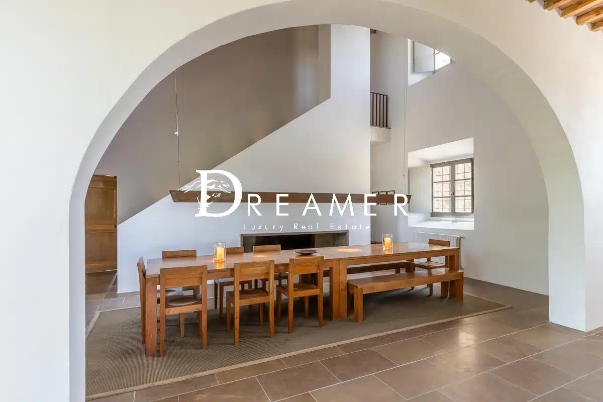 Stunning Villa with Pool Immersed in the Crete Senesi-18_326400