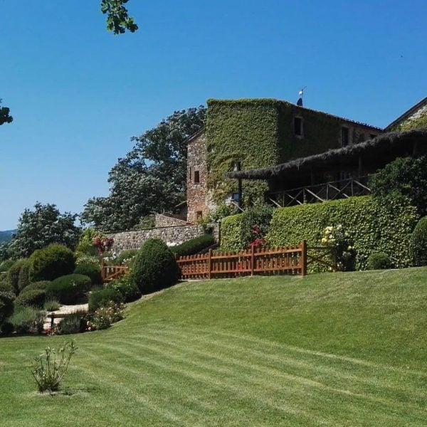 Splendid Villa with Pool in Siena