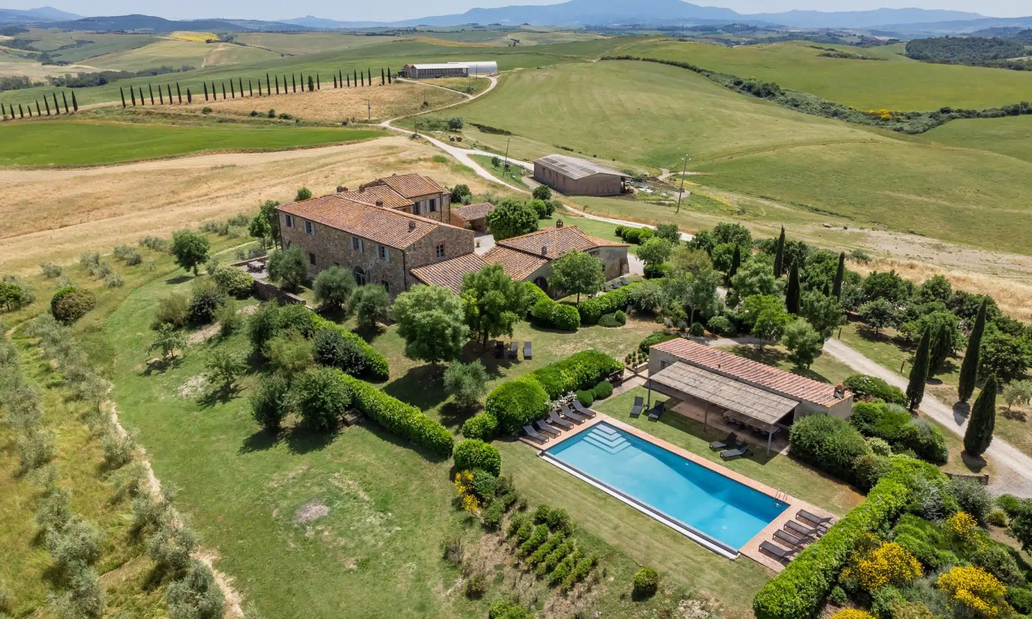 Villa with Pool in Crete Senesi