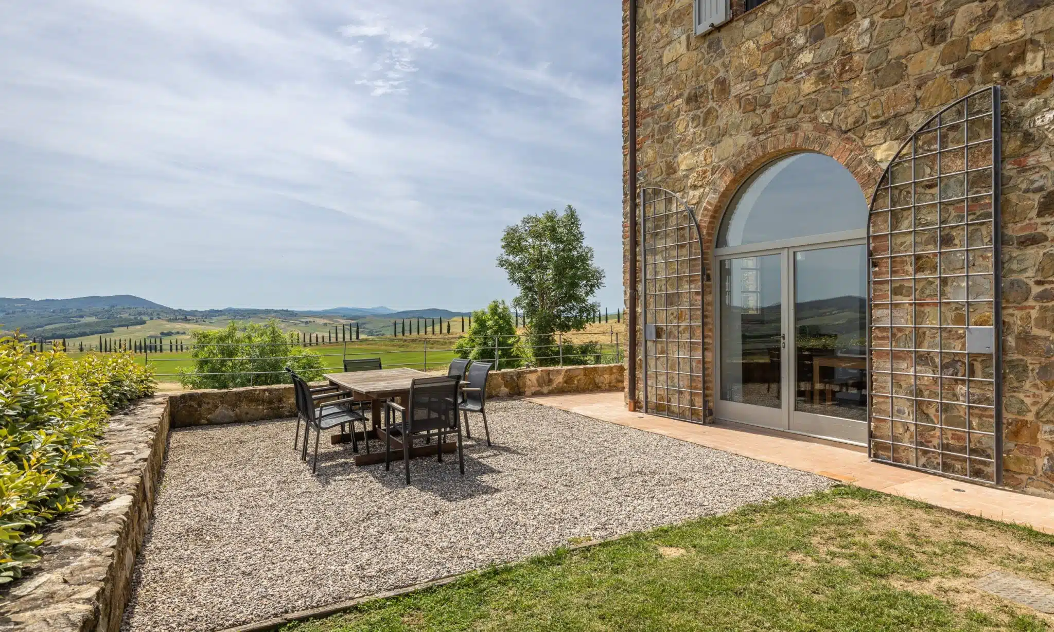 tuscan farmhouse for sale in crete senesi italy
