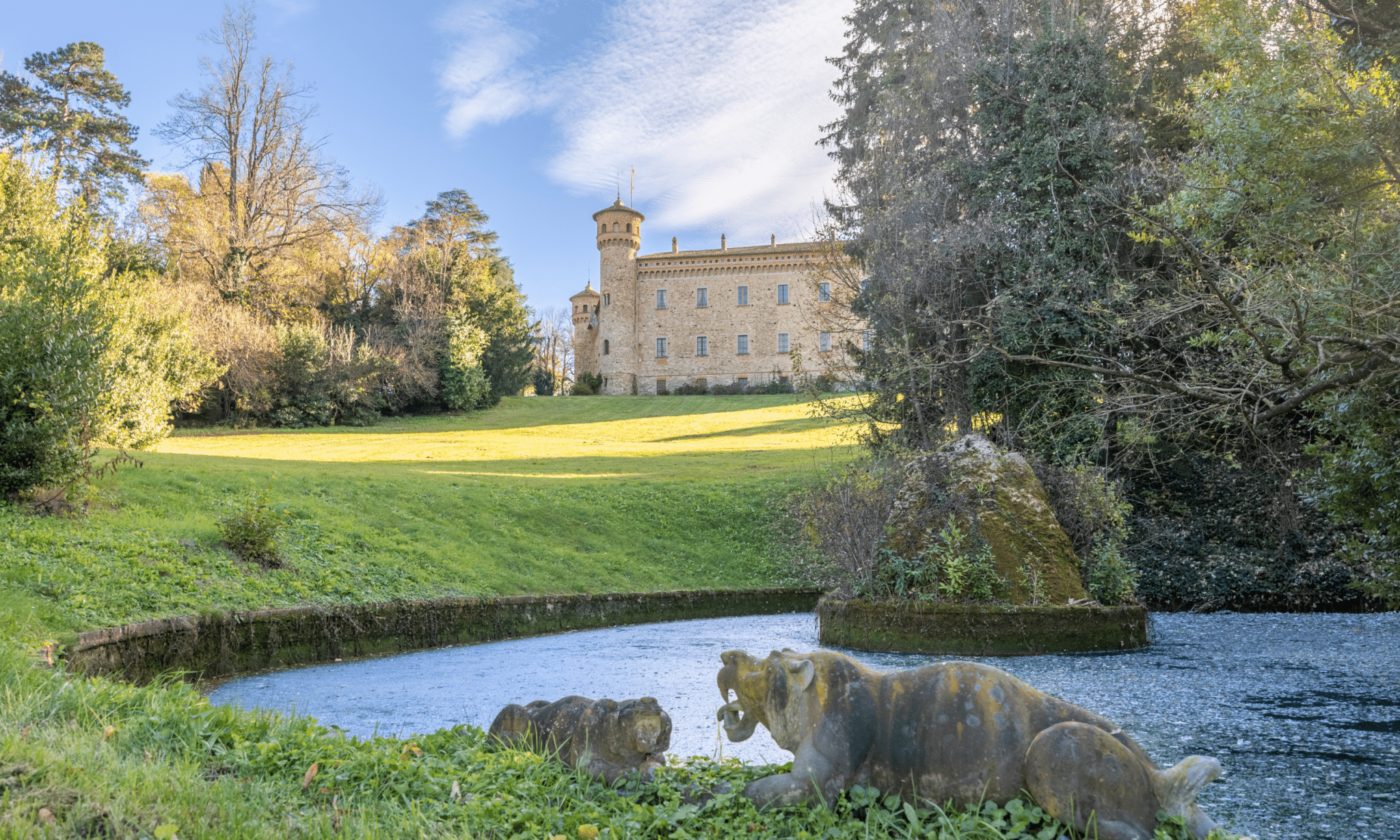 castle for sale milan italy