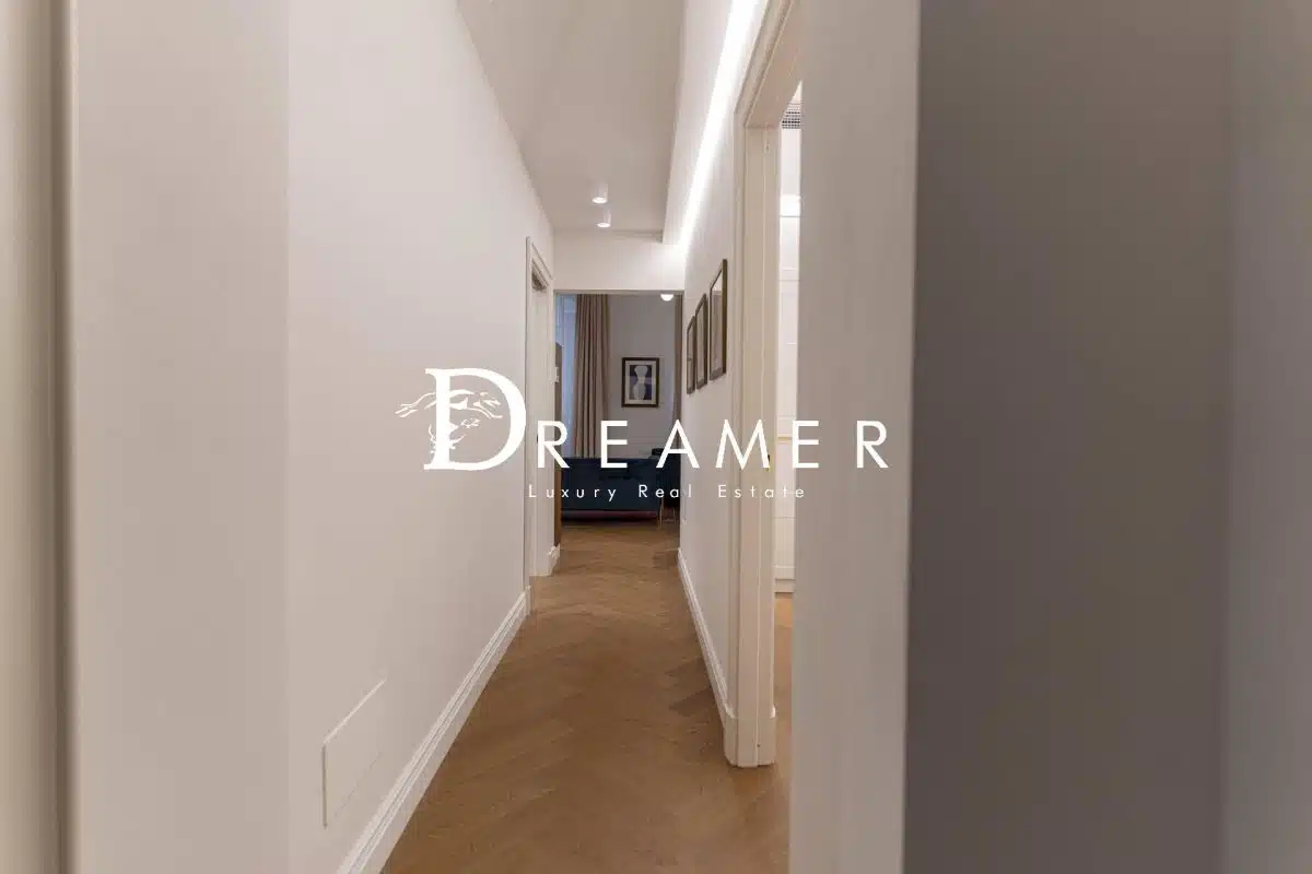 Elegant Apartment in the Center of Florence-7_320728