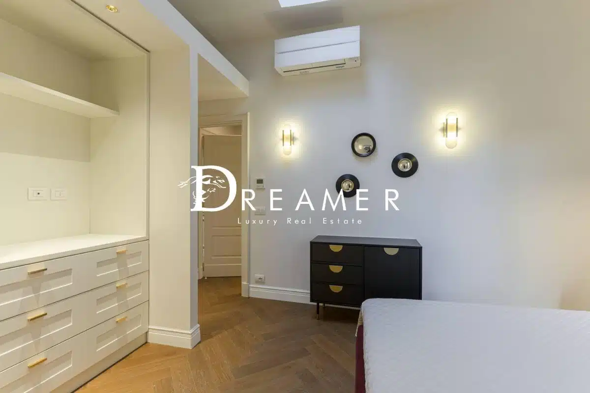 Elegant Apartment in the Center of Florence-11_320736