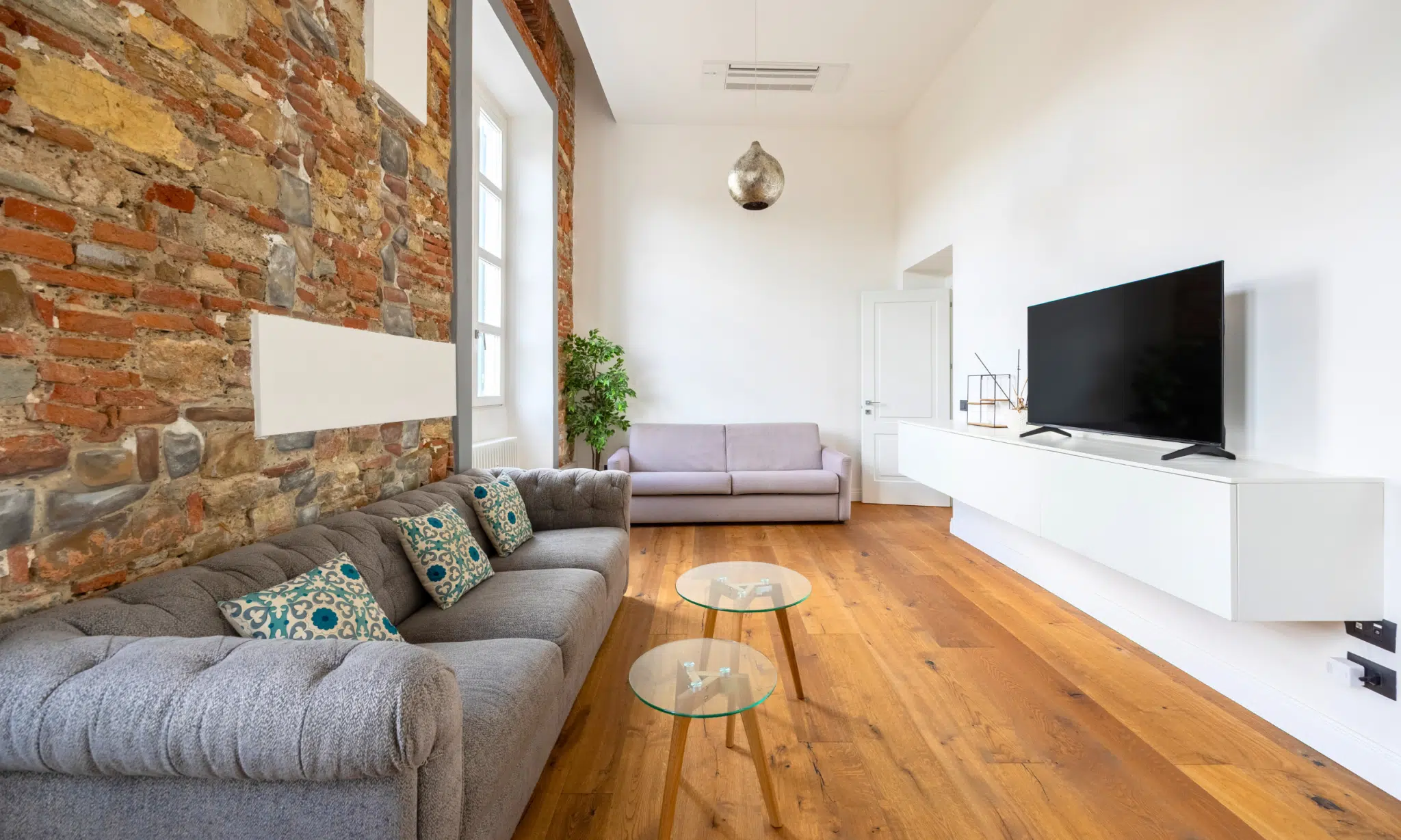 Apartment in Florence on the Arno River