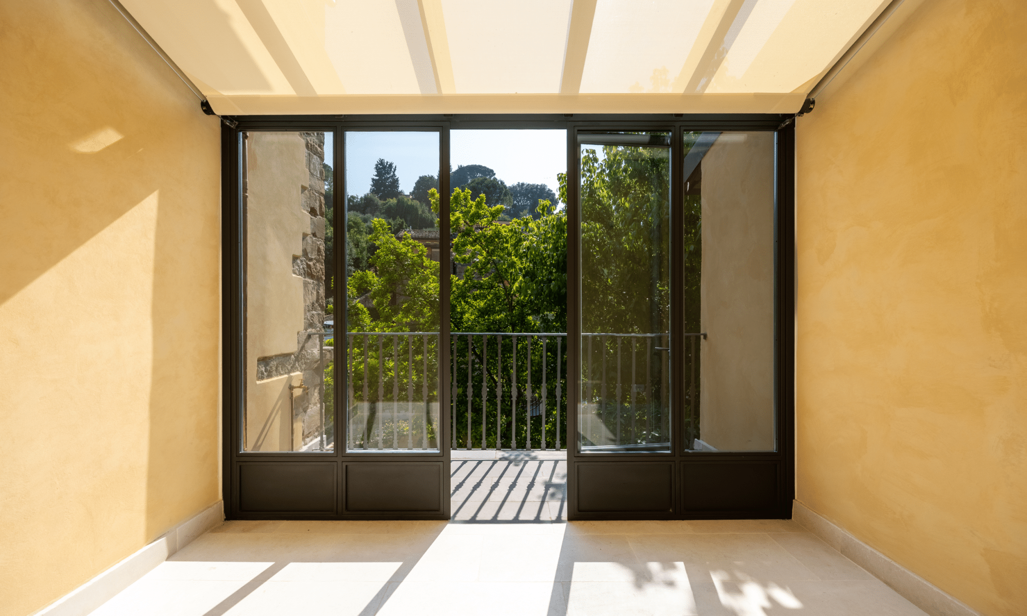 palace with garden in florence