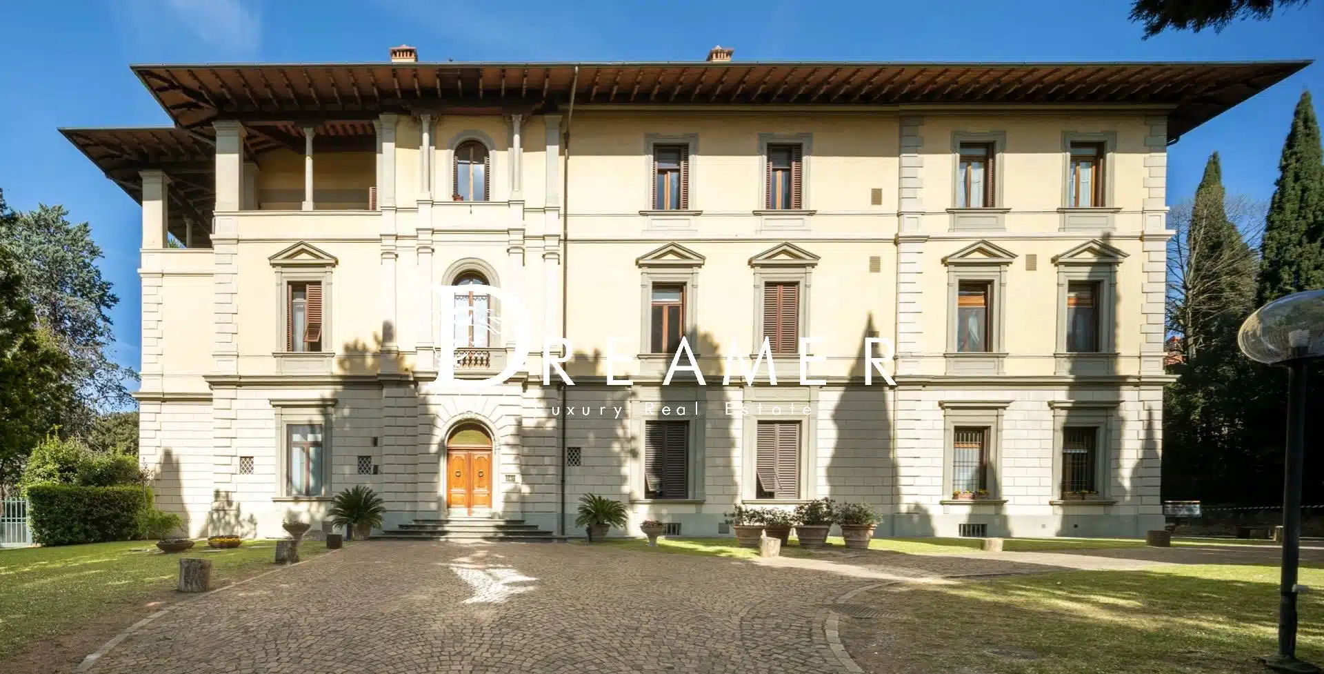 Apartment with Private Garden in Florence-6_376695