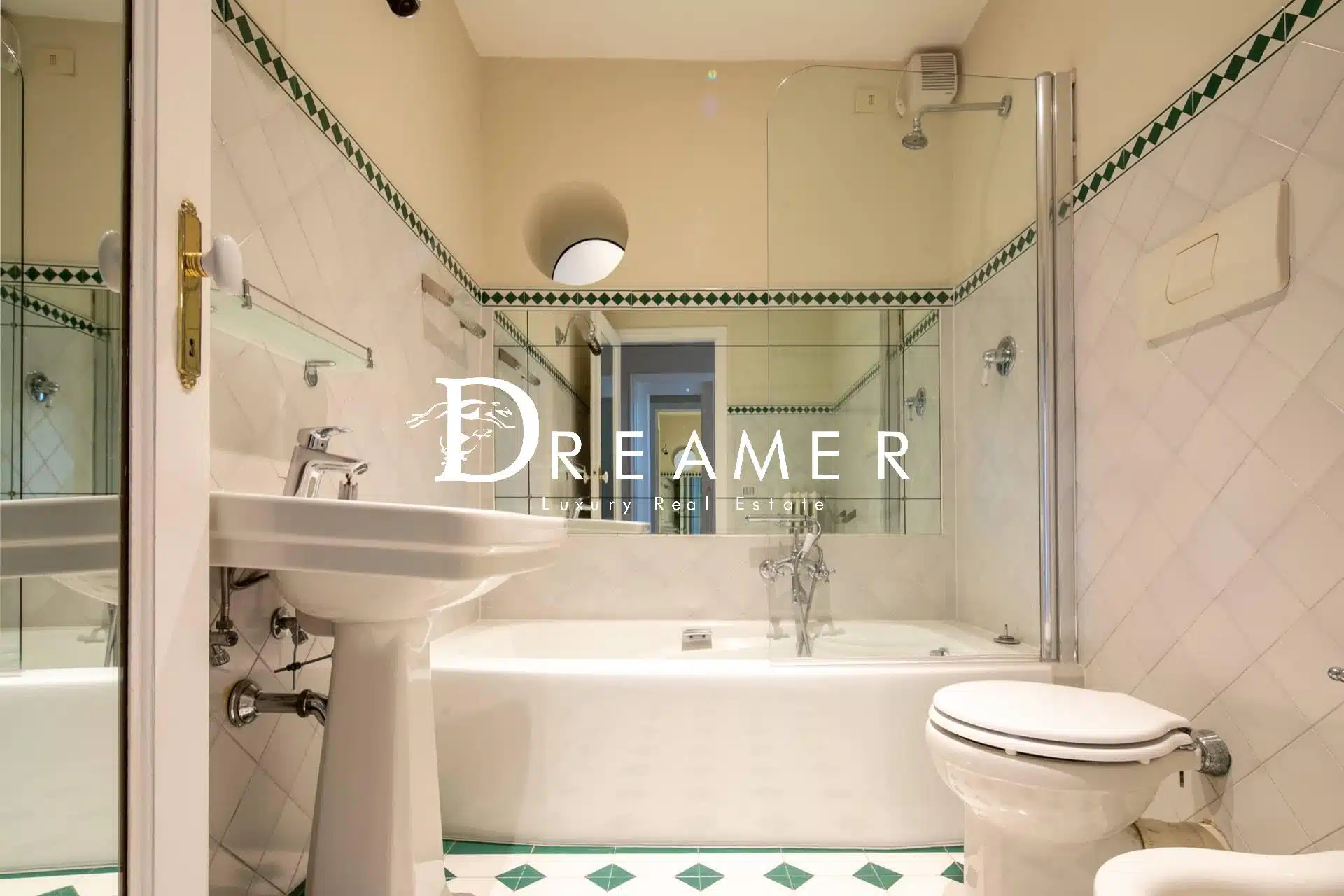 Apartment with Private Garden in Florence-19_376716