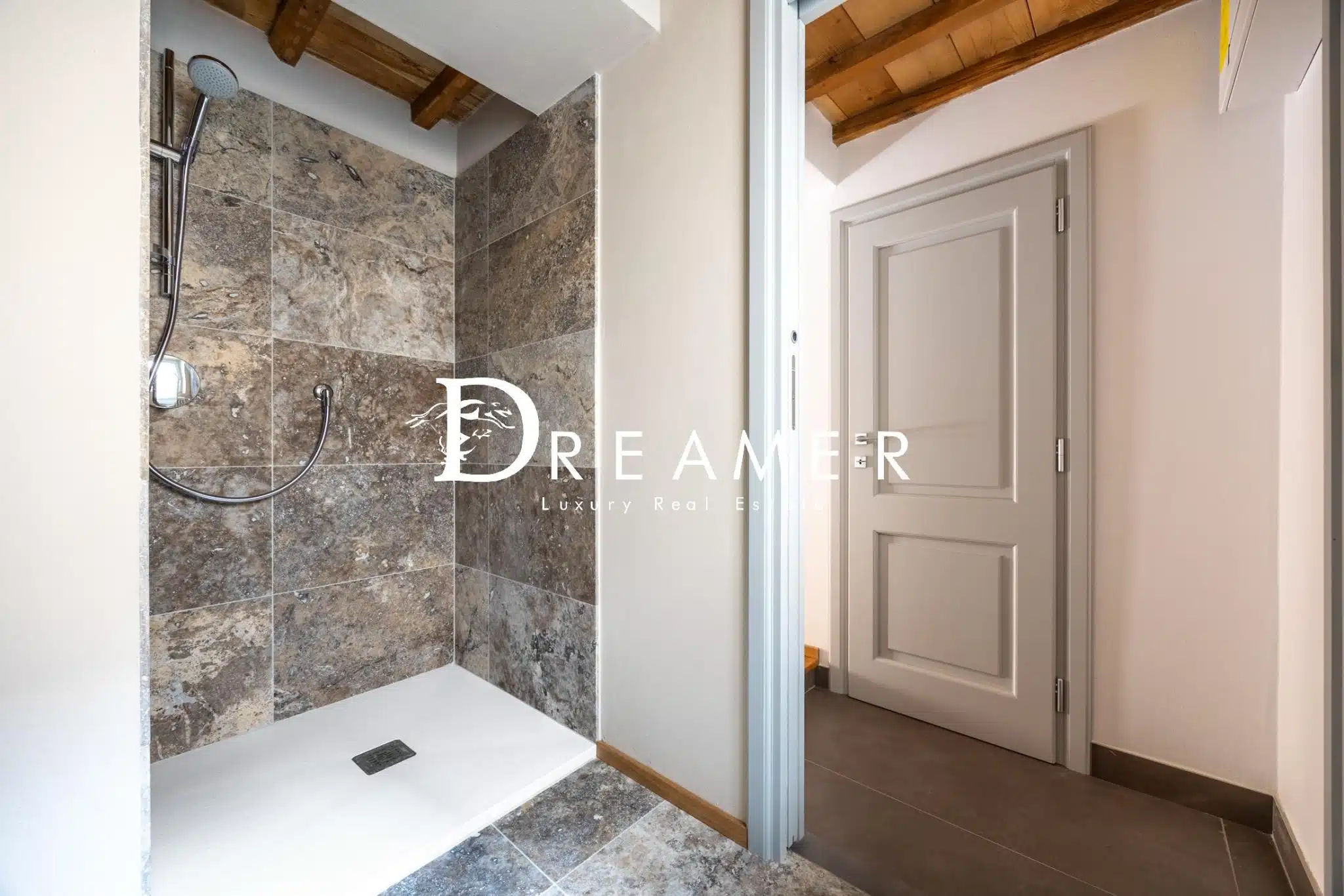 Splendid Apartment with Garage in Florence-9_379735