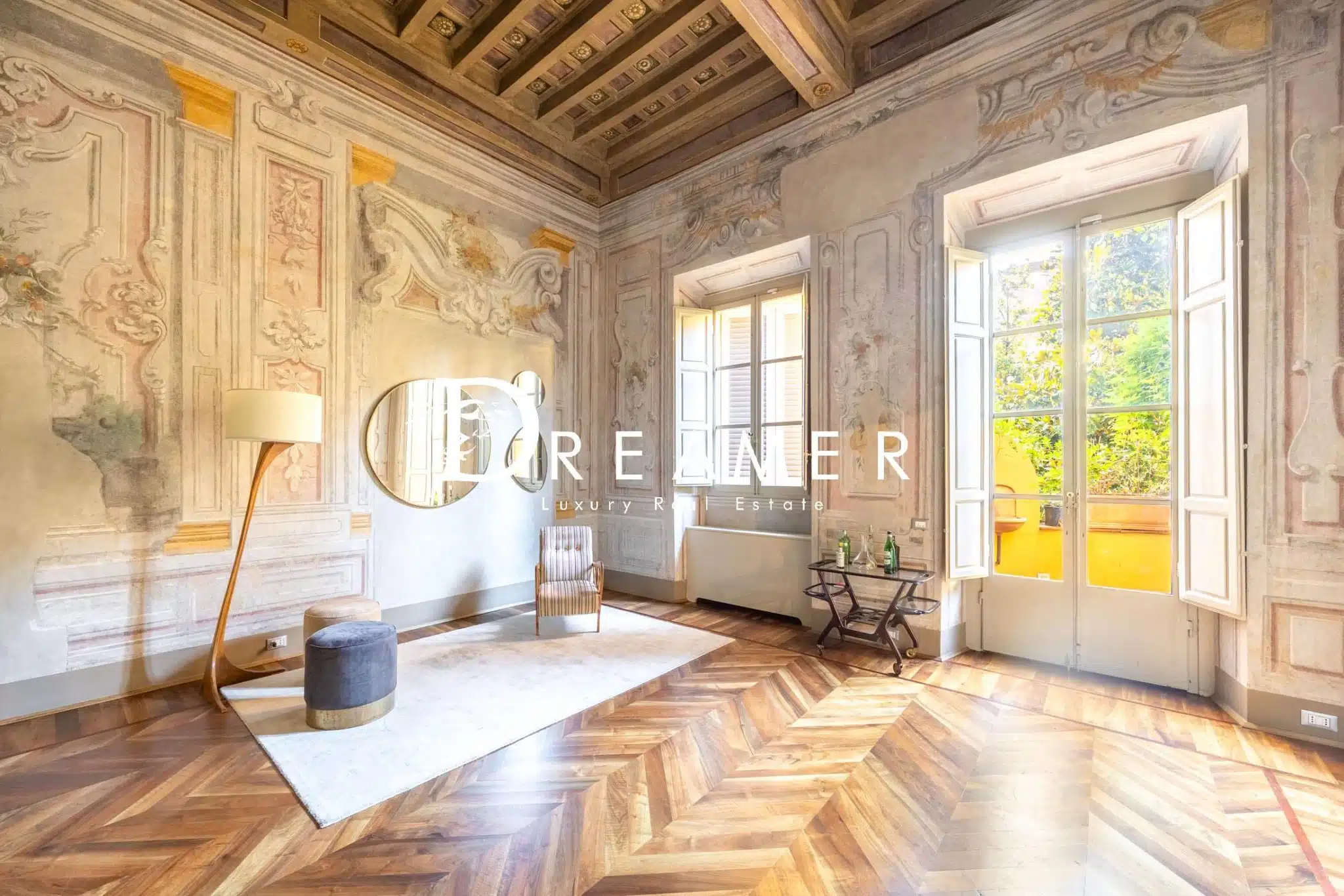 Frescoed Apartment in Florence-7_379124