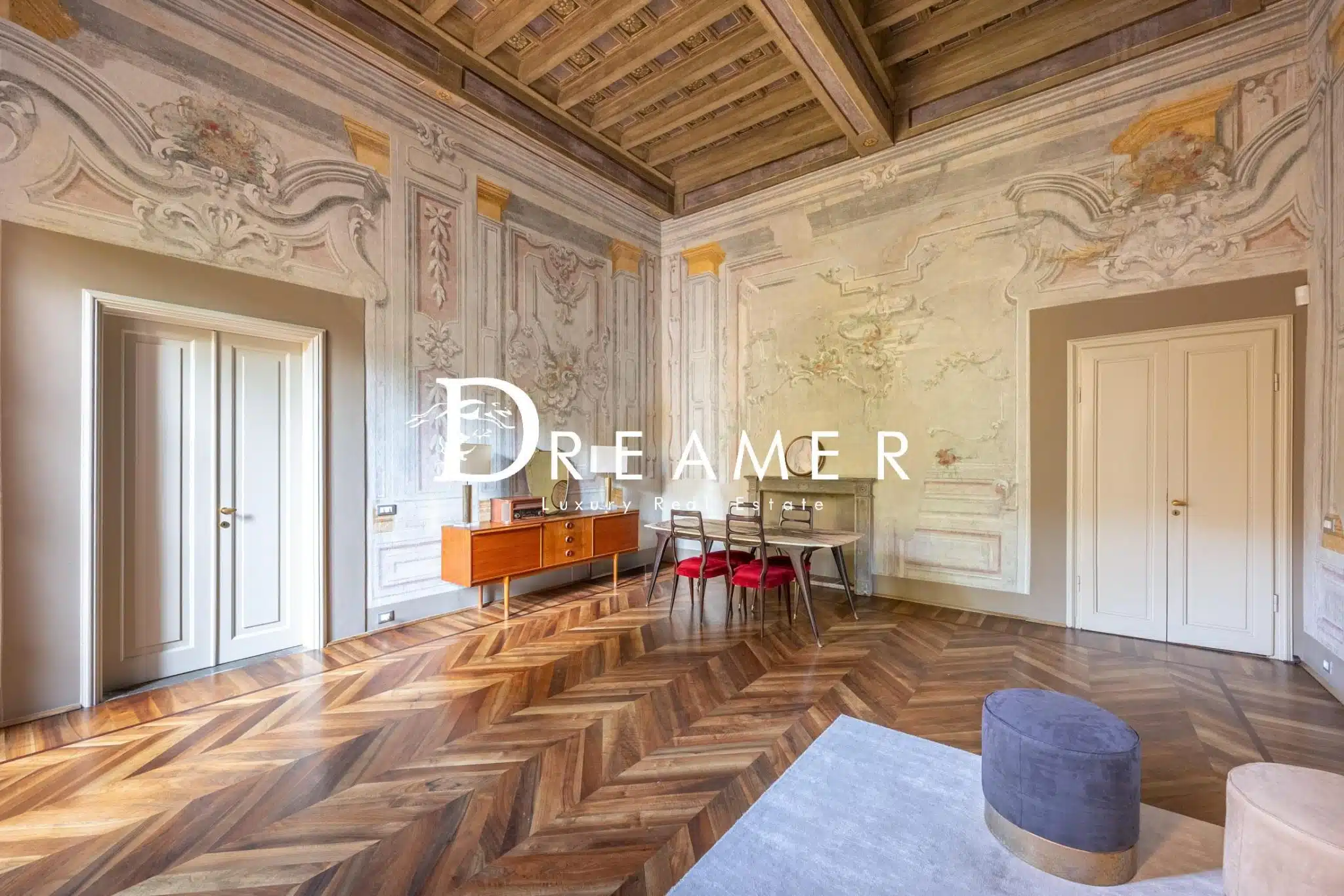 Frescoed Apartment in Florence-14_379136